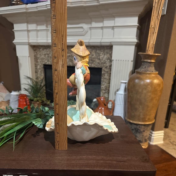 Beautiful Rare Puffed Pillowed Ruffled Cloth Ceramic Basket - Picture 5 of 6